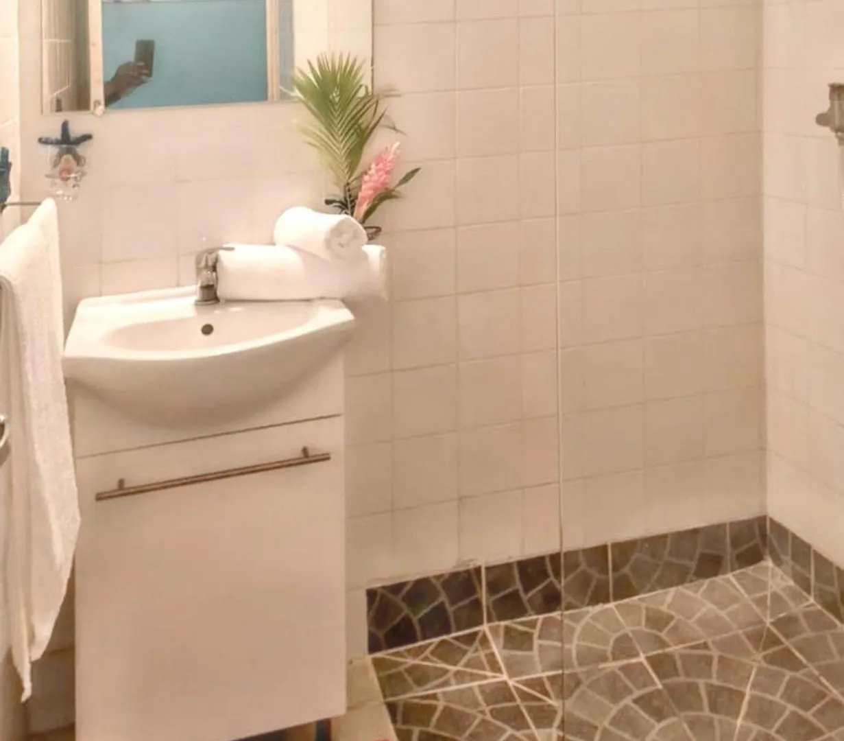 Maison Intime A Plessis Nogent Avec Piscine Partagee Sainte-Rose
