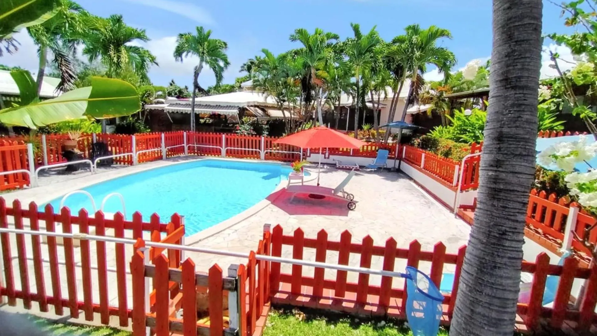 Semesterbostad Maison Intime A Plessis Nogent Avec Piscine Partagee Sainte-Rose Guadeloupe